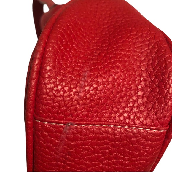 WILSONS LEATHER - Genuine Leather Red Handbag with Chrome Buckle‎ Detail - Picture 6 of 11